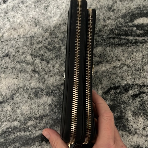 Juicy Couture like new wallet. Double zippered! - Picture 6 of 8